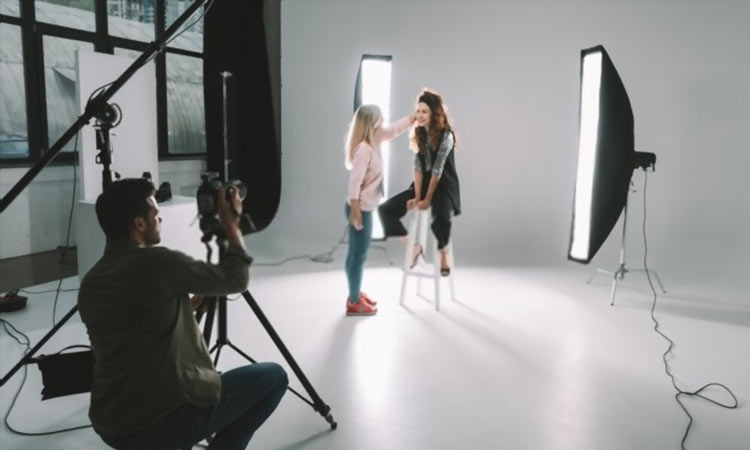 5 Quick Tips on Professional Headshot Background